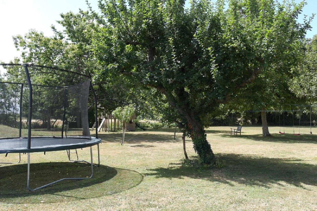 Gites Les Grandes Ecures Mons  Exterior photo